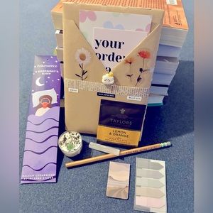 Blind book w/Free book light